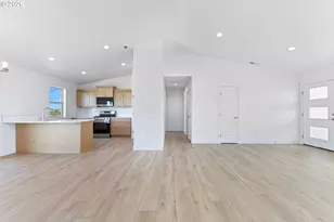 235 SW Goldfinch, Boardman, OR 97818 - Photo 10