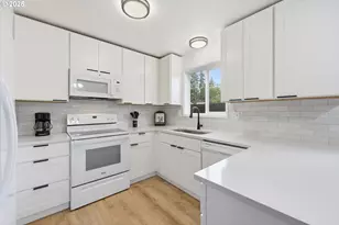 9816 NE 58th St, Vancouver, WA 98662 - Photo 8