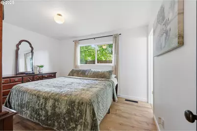 9816 NE 58th St, Vancouver, WA 98662 - Photo 14