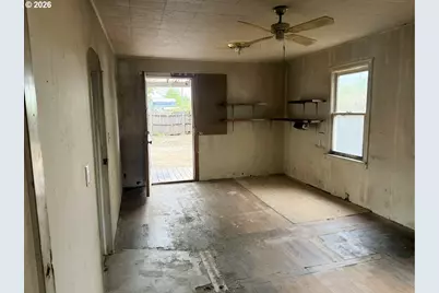 184 Iowa St, Eugene, OR 97402 - Photo 14