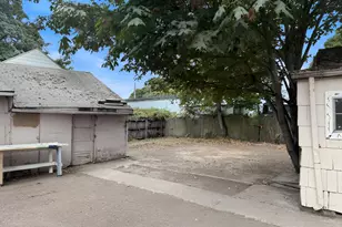 184 Iowa St, Eugene, OR 97402 - Photo 6