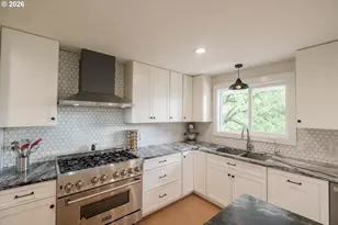 7500 Spring Valley Rd, Salem, OR 97304 - Photo 10