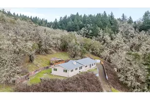 8981 Garden Valley Rd, Roseburg, OR 97470 - Photo 26