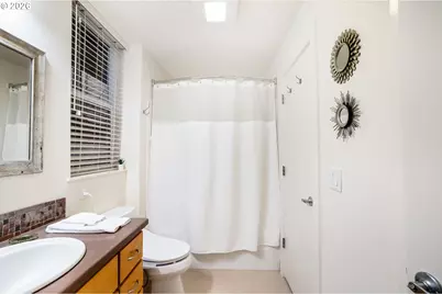 347 Rustic Pl #14, Eugene, OR 97401 - Photo 8