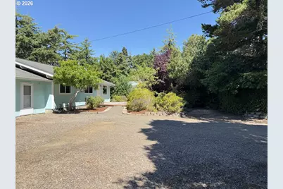 88076 Leeward Dr, Florence, OR 97439 - Photo 4