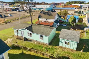 208 2nd St, Long Beach, WA 98631 - Photo 30