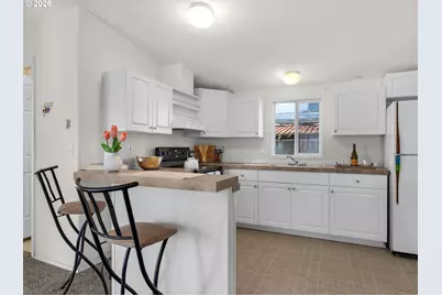 208 2nd St, Long Beach, WA 98631 - Photo 10