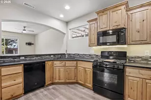 146 NW 76th St, Vancouver, WA 98665 - Photo 10