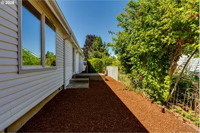 1816 Fountain Ct, Eugene, OR 97402 - Photo 30