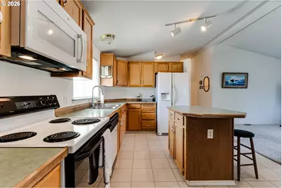 1816 Fountain Ct, Eugene, OR 97402 - Photo 8
