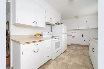 1540 SE Bush A and B St, Hillsboro, OR 97123 - Photo 12