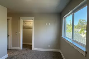 442 W Harrison St, Roseburg, OR 97471 - Photo 12