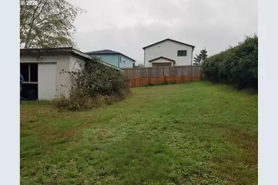1420 NE Voyage Ave, Lincoln City, OR 97367 - Photo 6
