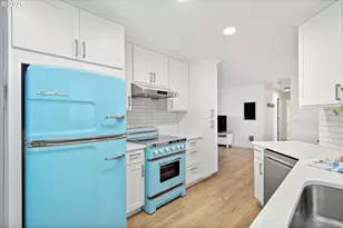 2709 NW Mast Ave, Lincoln City, OR 97367 - Photo 10