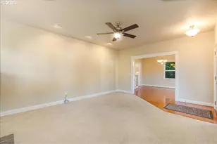 8026 SW Pine St, Portland, OR 97223 - Photo 8