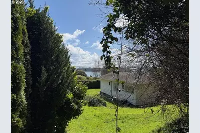 67623 E Bay Rd, North Bend, OR 97459 - Photo 20