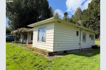 67623 E Bay Rd, North Bend, OR 97459 - Photo 4