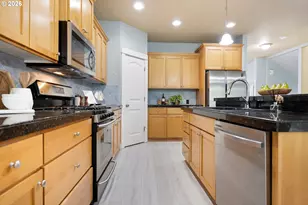 17578 SW Loma Vista St, Beaverton, OR 97007 - Photo 14