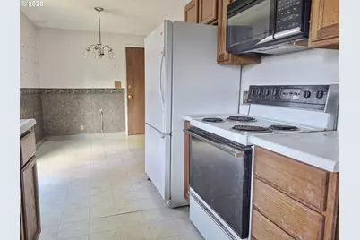 4005 Elmwood St, Tillamook, OR 97141 - Photo 6