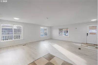 3289 Ash St #61, Hubbard, OR 97032 - Photo 2