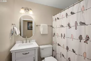 605 E Foothills Dr, Newberg, OR 97132 - Photo 22