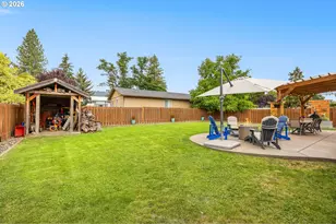 605 E Foothills Dr, Newberg, OR 97132 - Photo 26