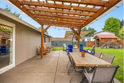 605 E Foothills Dr, Newberg, OR 97132 - Photo 24