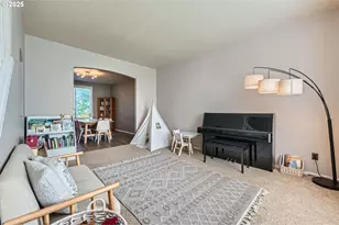 15566 SE Melinda Ct, Damascus, OR 97089 - Photo 6