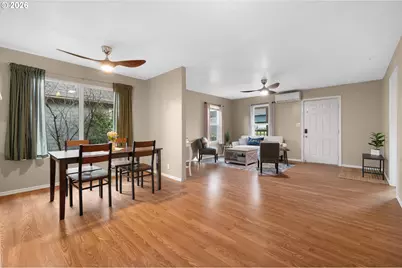 1207 E 11th St, Newberg, OR 97132 - Photo 6