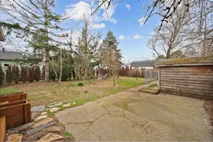 1207 E 11th St, Newberg, OR 97132 - Photo 20