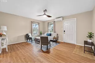 1207 E 11th St, Newberg, OR 97132 - Photo 4