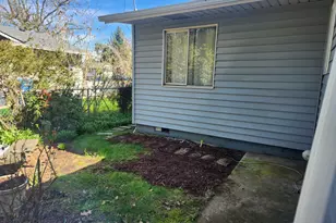 2207 Oregon Ct, Woodburn, OR 97071 - Photo 20