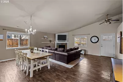 63194 NE De Haviland St, Bend, OR 97701 - Photo 4