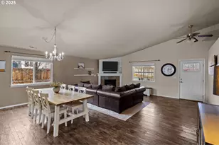 63194 NE De Haviland St, Bend, OR 97701 - Photo 4