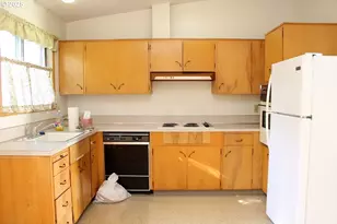 623 NE 74th Ave, Portland, OR 97213 - Photo 16