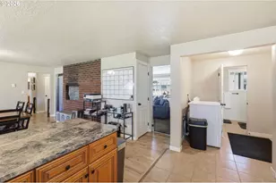 76 Woodlane Dr, Springfield, OR 97477 - Photo 22