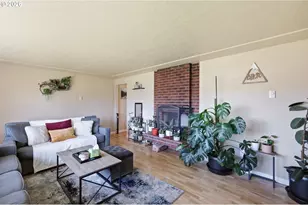 76 Woodlane Dr, Springfield, OR 97477 - Photo 6