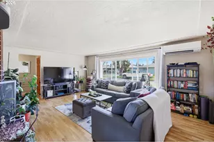 76 Woodlane Dr, Springfield, OR 97477 - Photo 8