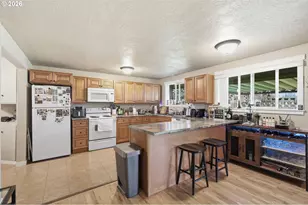 76 Woodlane Dr, Springfield, OR 97477 - Photo 12