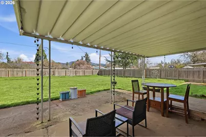76 Woodlane Dr, Springfield, OR 97477 - Photo 34