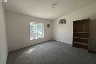 5748 NE Ainsworth St, Portland, OR 97218 - Photo 28