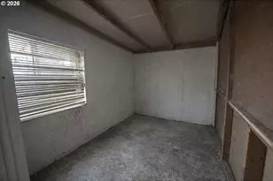 5748 NE Ainsworth St, Portland, OR 97218 - Photo 22