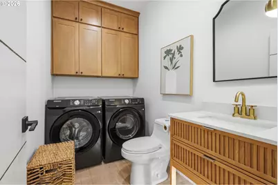 10000 SW 25th Ave, Portland, OR 97219 - Photo 8