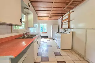 2655 Kincaid St, Eugene, OR 97405 - Photo 10