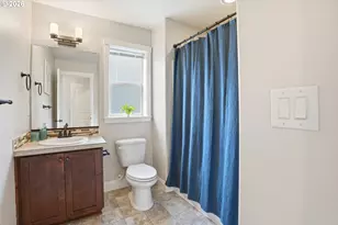 752 W T St, Washougal, WA 98671 - Photo 22