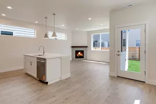 13856 SW 175th Ave, Tigard, OR 97140 - Photo 4