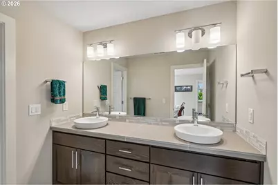 6401 SE Genrosa St, Hillsboro, OR 97123 - Photo 16
