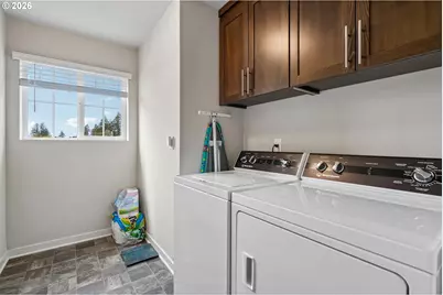 6401 SE Genrosa St, Hillsboro, OR 97123 - Photo 10