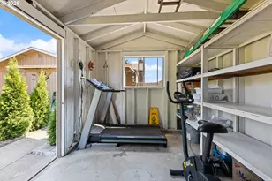 105 SE Berry St, Lebanon, OR 97355 - Photo 44