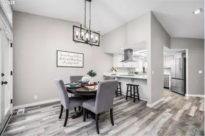 2738 Dayna Ln, Eugene, OR 97408 - Photo 10